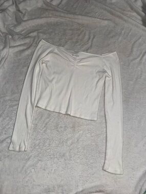 🤍 John Galt White Off-the-Shoulder Top 🤍